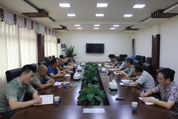 工程局黨政領(lǐng)導(dǎo)班子聽取龍頭山工程專題匯報(bào)