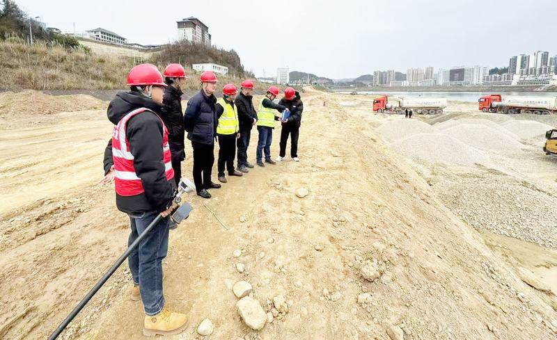 袁斌帶隊督導檢查重點項目復工復產(chǎn)及生產(chǎn)經(jīng)營情況